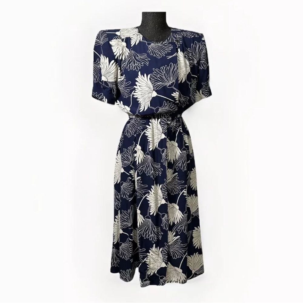 VINTAGE Liz Claiborne Dress Size 8 Navy Blue White SHOULDER PADS! Cottagecore